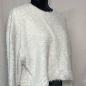 Fuzzy cotton-on sweater 🤍